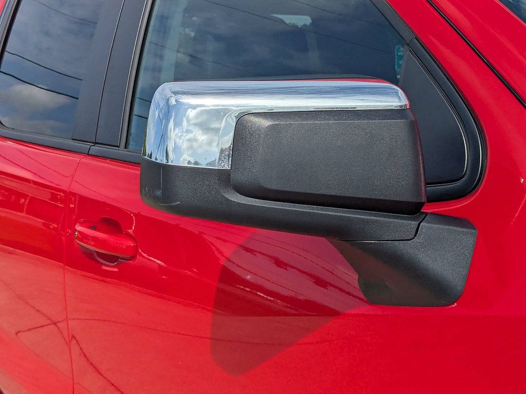 Used 2024 Chevrolet Silverado 1500 LT AWD/4WD image 10