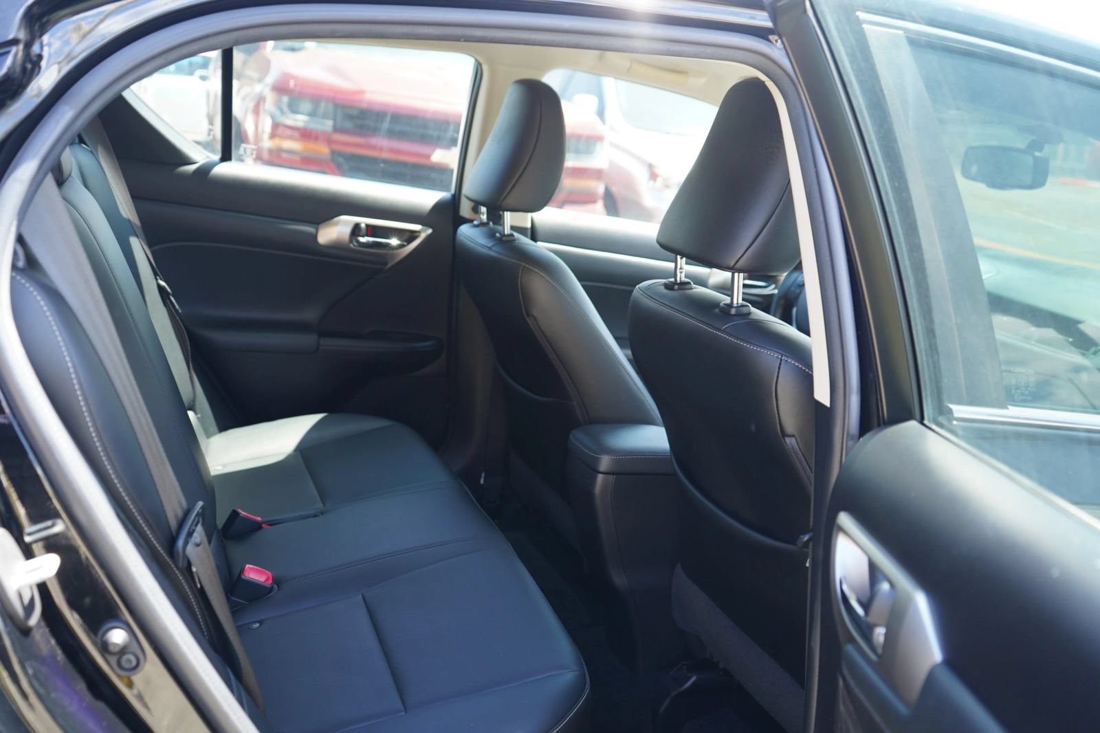 Used 2016 Lexus CT 200h FWD image 19