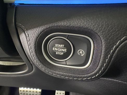 Used 2024 Mercedes-Benz GLS 580 4MATIC image 16