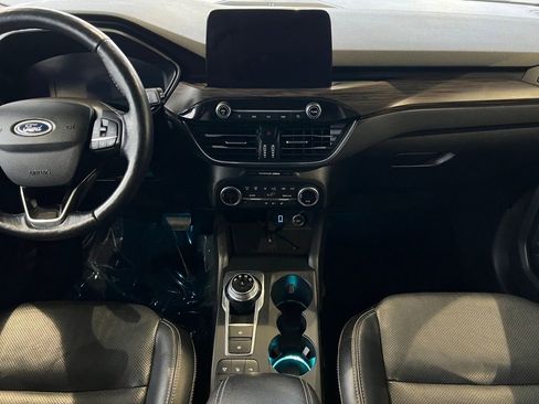 Used 2020 Ford Escape Titanium image 35