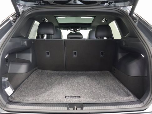 New 2026 Volkswagen Tiguan SE R-Line image 27