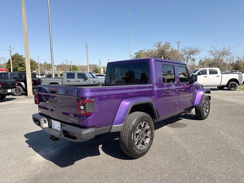 New 2026 Jeep Gladiator Sport image 3