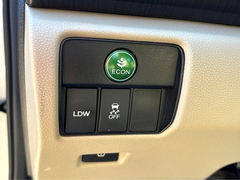 Used 2015 Honda Accord EX-L image 18