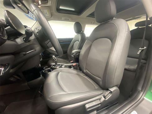 Certified 2023 MINI Cooper 2-Door Hardtop FWD image 17