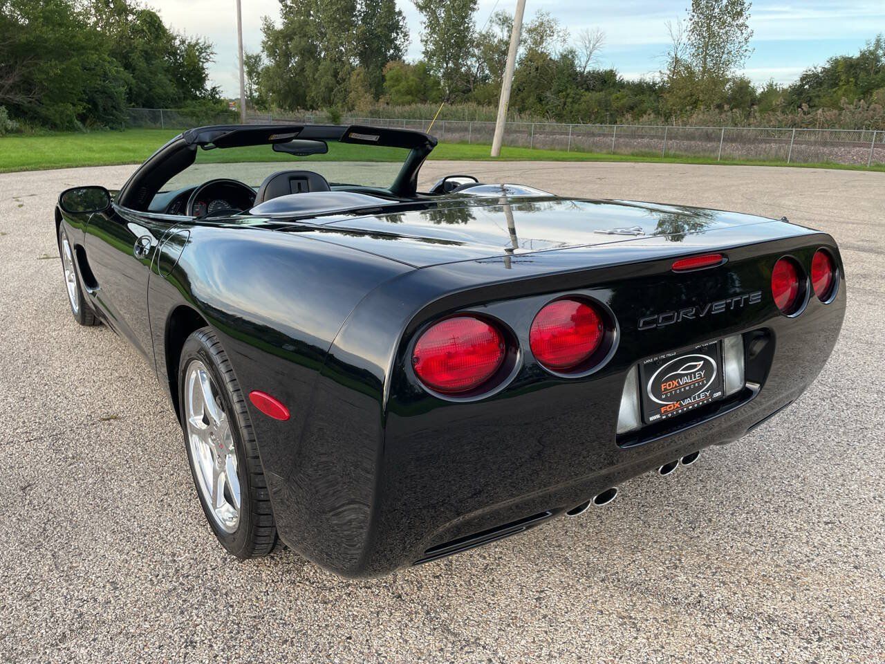 Used 2003 Chevrolet Corvette Convertible w/ Preferred Equipment Group1 RWD image 27