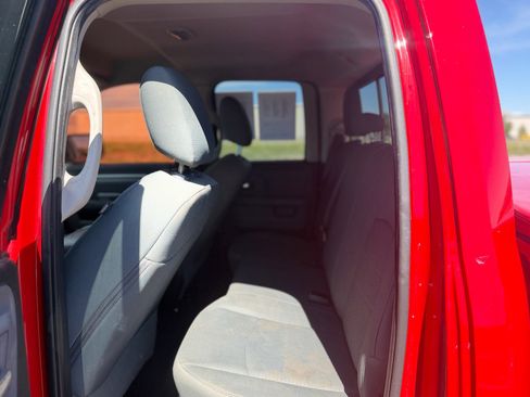 Used 2016 RAM 1500 Classic SLT AWD/4WD image 10
