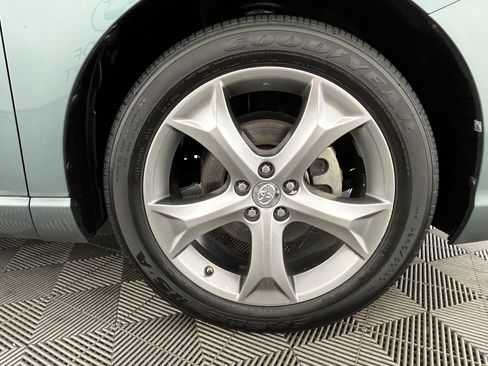 Used 2012 Toyota Venza Limited w/ Tow Pkg AWD/4WD image 16