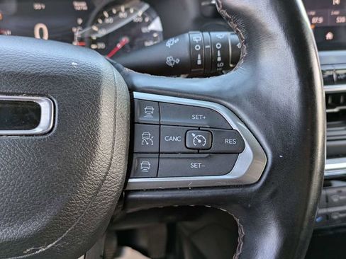 Used 2022 Jeep Compass Limited image 25