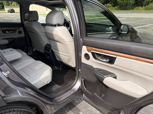 Used 2018 Honda CR-V Touring image 27