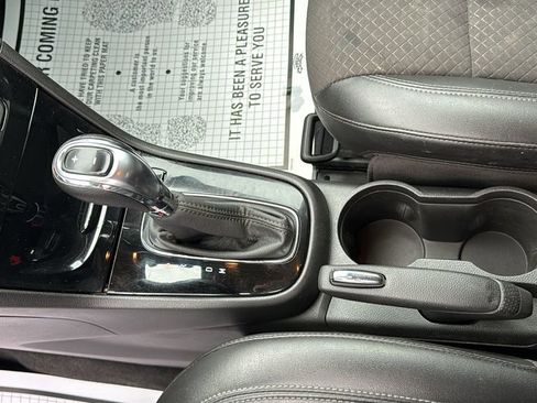 Used 2018 Buick Encore Sport Touring AWD/4WD image 22