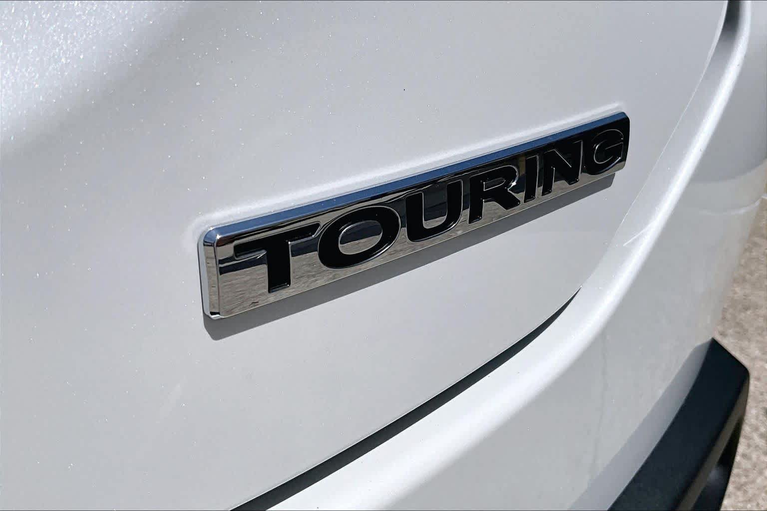 New 2026 Honda Pilot Touring image 15