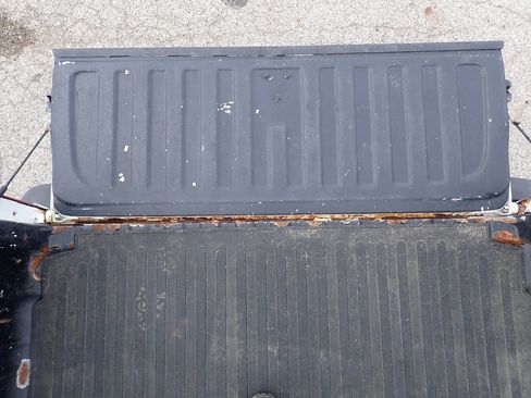 Used 2012 GMC Sierra 2500 W/T w/ Snow Plow Prep Package image 17