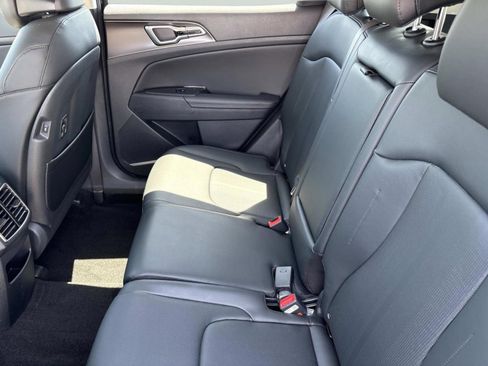 New 2026 Kia Sportage EX FWD image 15