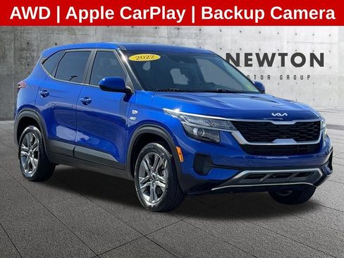 Used 2022 Kia Seltos LX AWD/4WD image 1