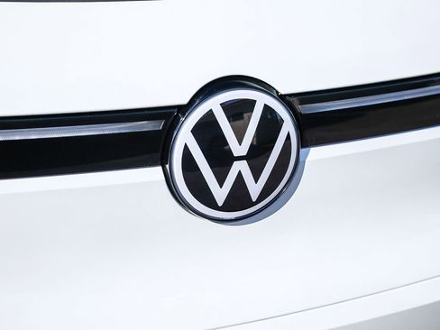 New 2025 Volkswagen ID.4 Pro S image 15