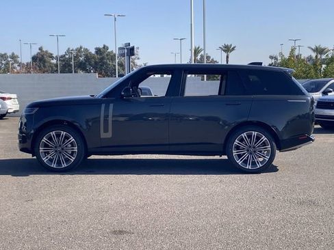 Used 2025 Land Rover Range Rover Long Wheelbase SE AWD/4WD image 20