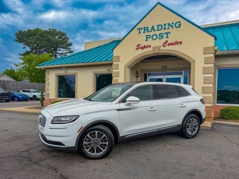 Used 2021 Lincoln Nautilus Reserve FWD image 29