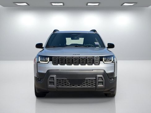 New 2026 Jeep Cherokee Laredo image 9