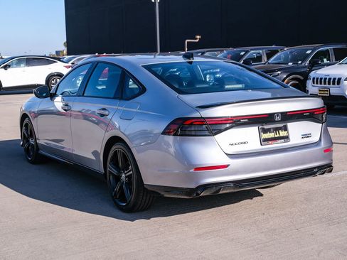 Used 2024 Honda Accord Sport image 6