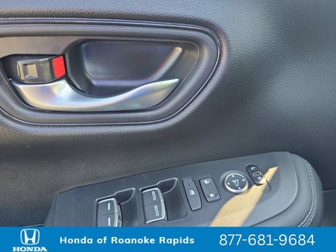 Used 2026 Honda HR-V EX-L image 11