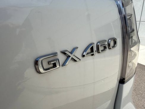 Used 2020 Lexus GX 460 Premium w/ Premium Package AWD/4WD image 4