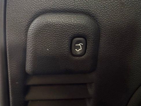Used 2021 Jeep Grand Cherokee Limited AWD/4WD image 12