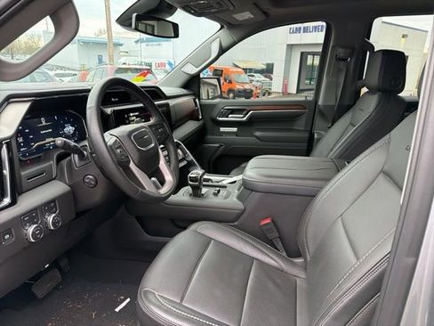 Used 2025 GMC Sierra 1500 Denali image 6