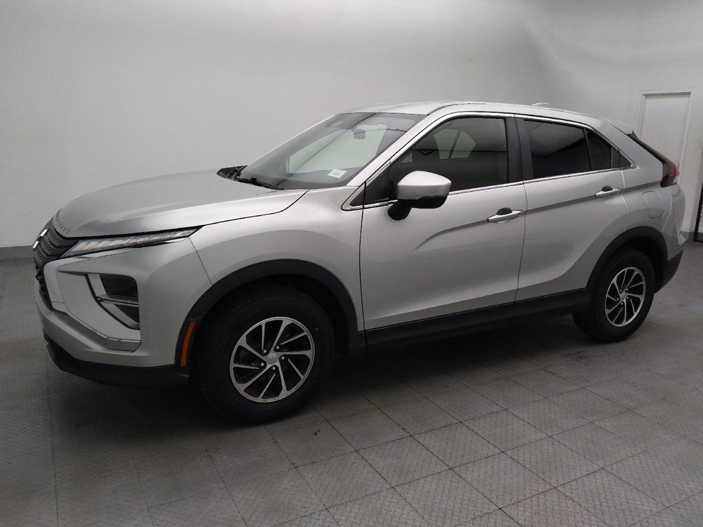 Used 2022 Mitsubishi Eclipse Cross ES AWD/4WD image 2