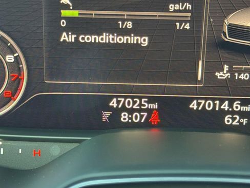 Used 2018 Audi TT 2.0T w/ Technology Package image 17