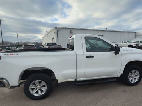 Used 2025 Chevrolet Silverado 1500 W/T w/ WT Safety Package image 9