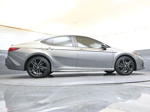 Used 2025 Toyota Camry XSE AWD/4WD image 35
