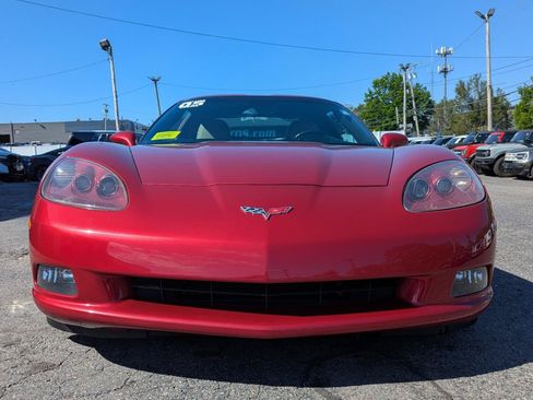 Used 2005 Chevrolet Corvette Coupe w/ Preferred Equipment Group RWD image 4