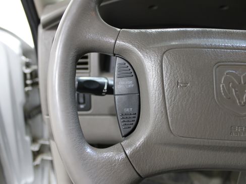 Used 2002 Dodge Durango Sport image 9