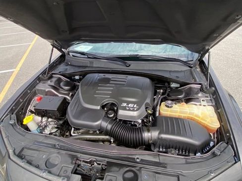 Used 2019 Chrysler 300 S RWD image 19