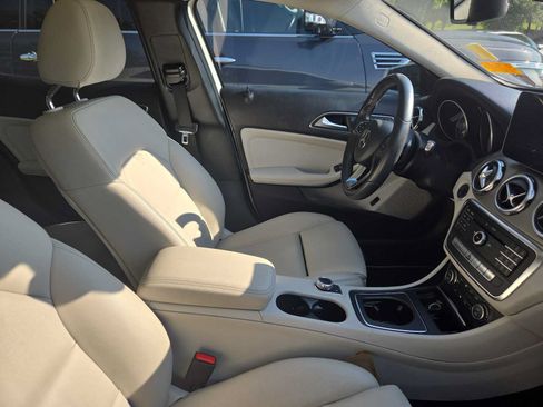 Used 2018 Mercedes-Benz GLA 250 image 10