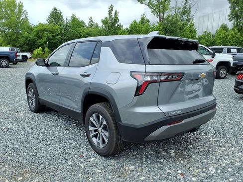 New 2026 Chevrolet Equinox LT w/ Convenience Package II FWD image 29