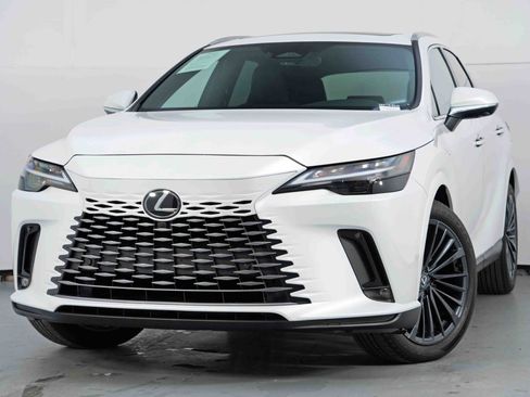 Used 2025 Lexus RX 350 Premium w/ Convenience Package image 3