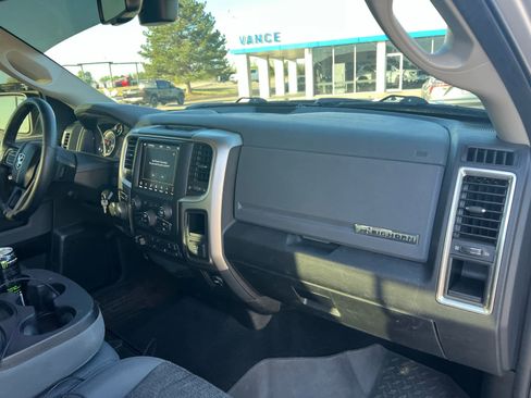 Used 2018 RAM 1500 Big Horn image 15