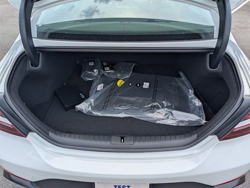 Used 2026 Genesis G70 2.5T image 13