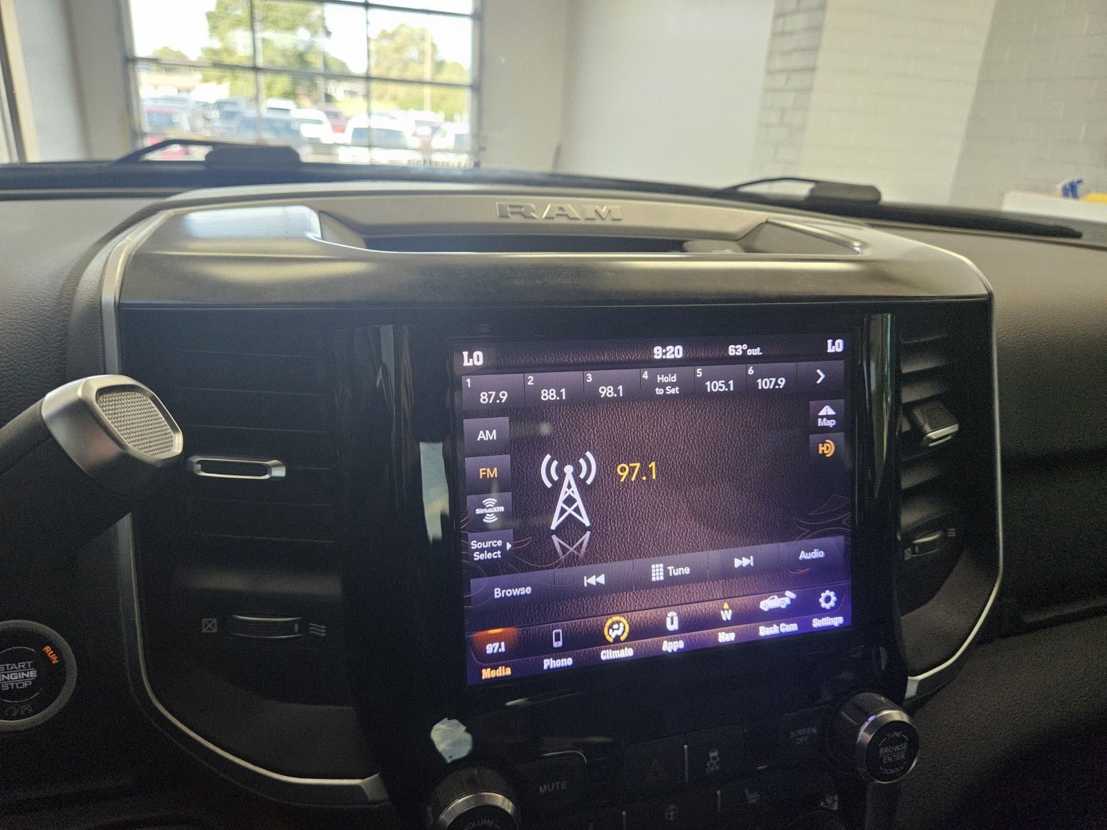 Used 2019 RAM 3500 Big Horn AWD/4WD image 22