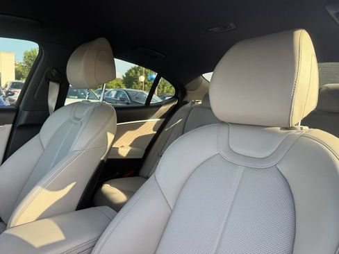 Used 2023 Genesis G70 2.0T AWD/4WD image 11