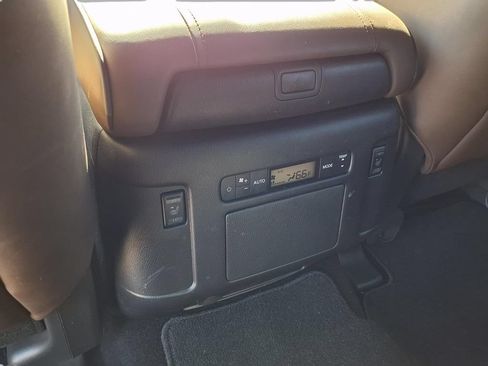 Used 2024 Nissan Armada Platinum w/ Captain's Chairs Package AWD/4WD image 22