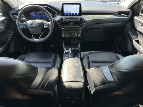 Used 2022 Ford Escape Titanium w/ Class II Trailer Tow Package image 30