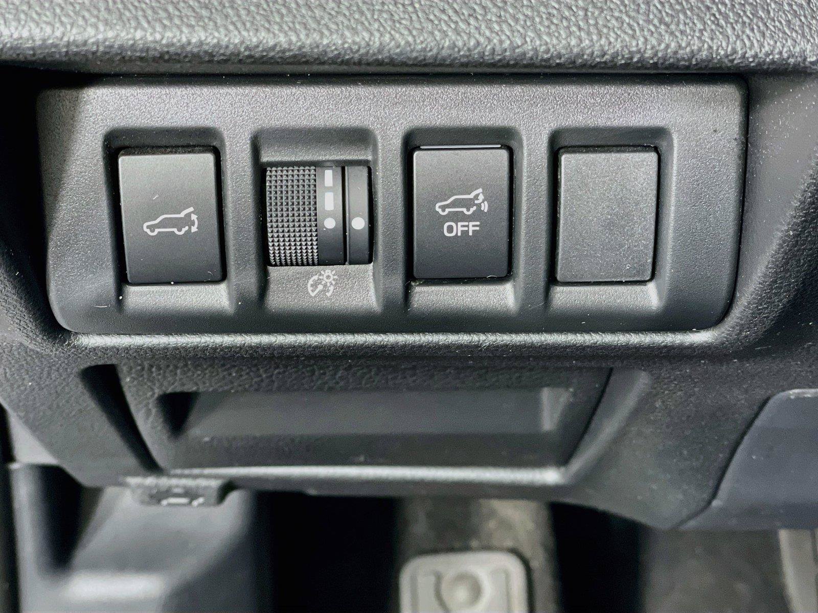 Used 2025 Subaru Outback Premium w/ Popular Package #1A AWD/4WD image 14