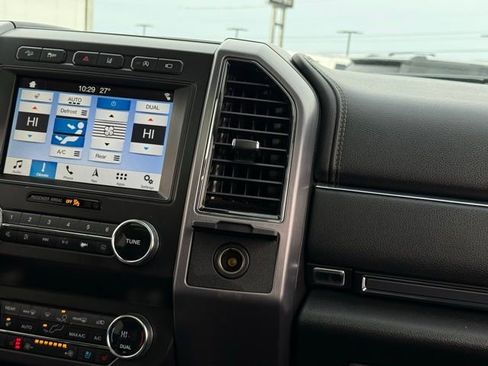 Certified 2019 Ford Expedition Max Platinum image 33