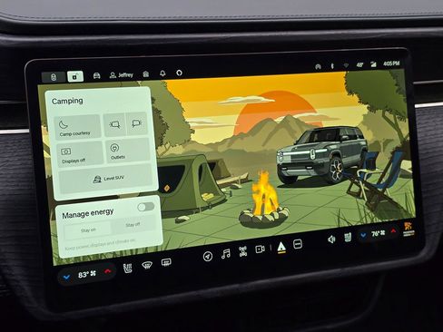 Used 2024 Rivian R1S Adventure image 44