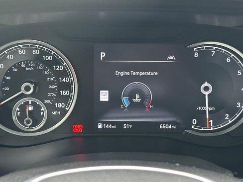 Used 2025 Genesis G70 3.3T Advanced image 25