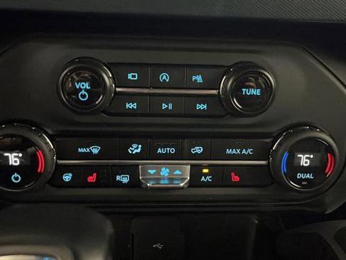 Used 2024 Ford Bronco Outer Banks AWD/4WD image 17
