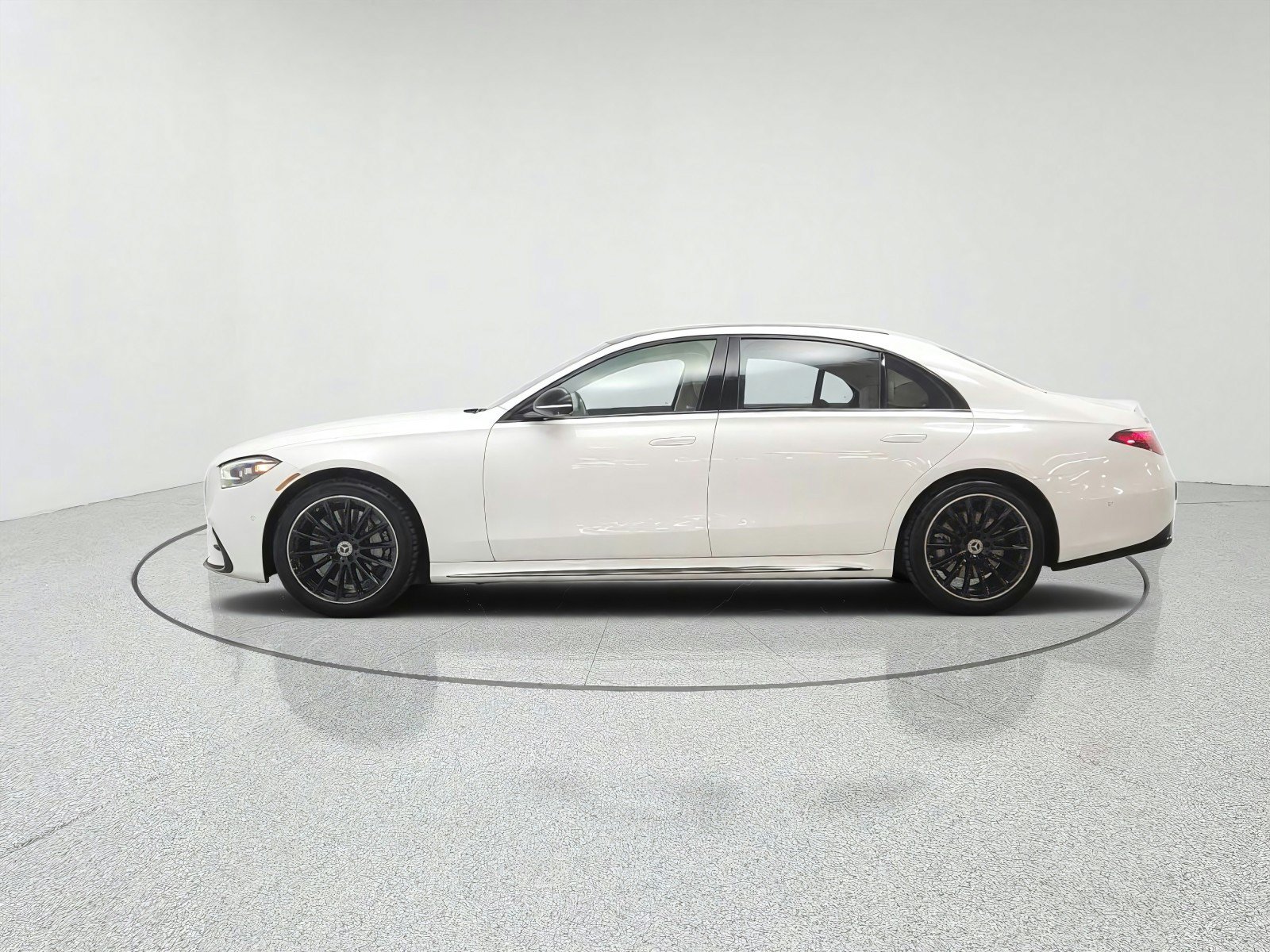 Used 2023 Mercedes-Benz S 500 4MATIC image 8
