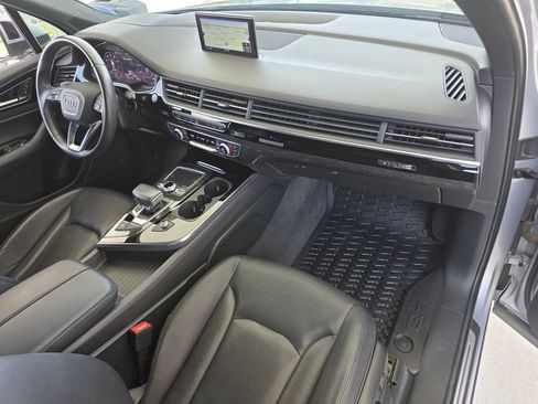 Used 2018 Audi Q7 3.0T Prestige w/ Prestige Package AWD/4WD image 24